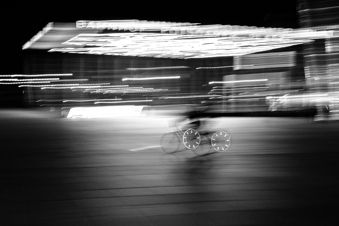 street photography blur Martin U Waltz